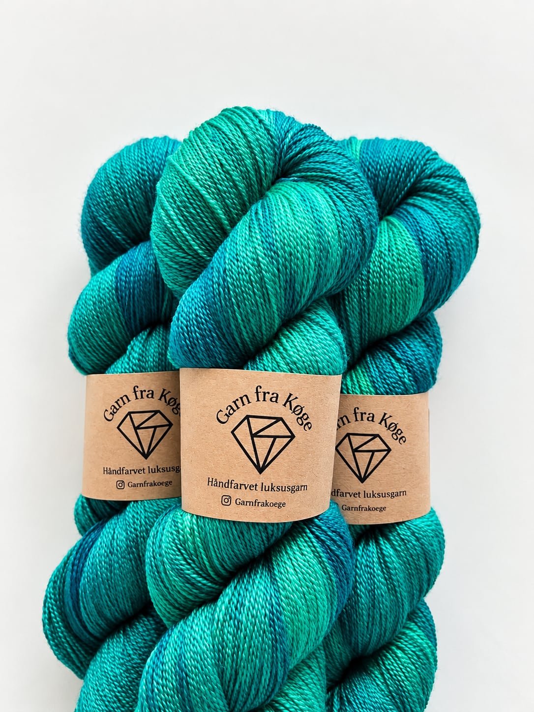 Garn fra Køge Håndfarvet merino/silke lace farve: Grøn misundelse