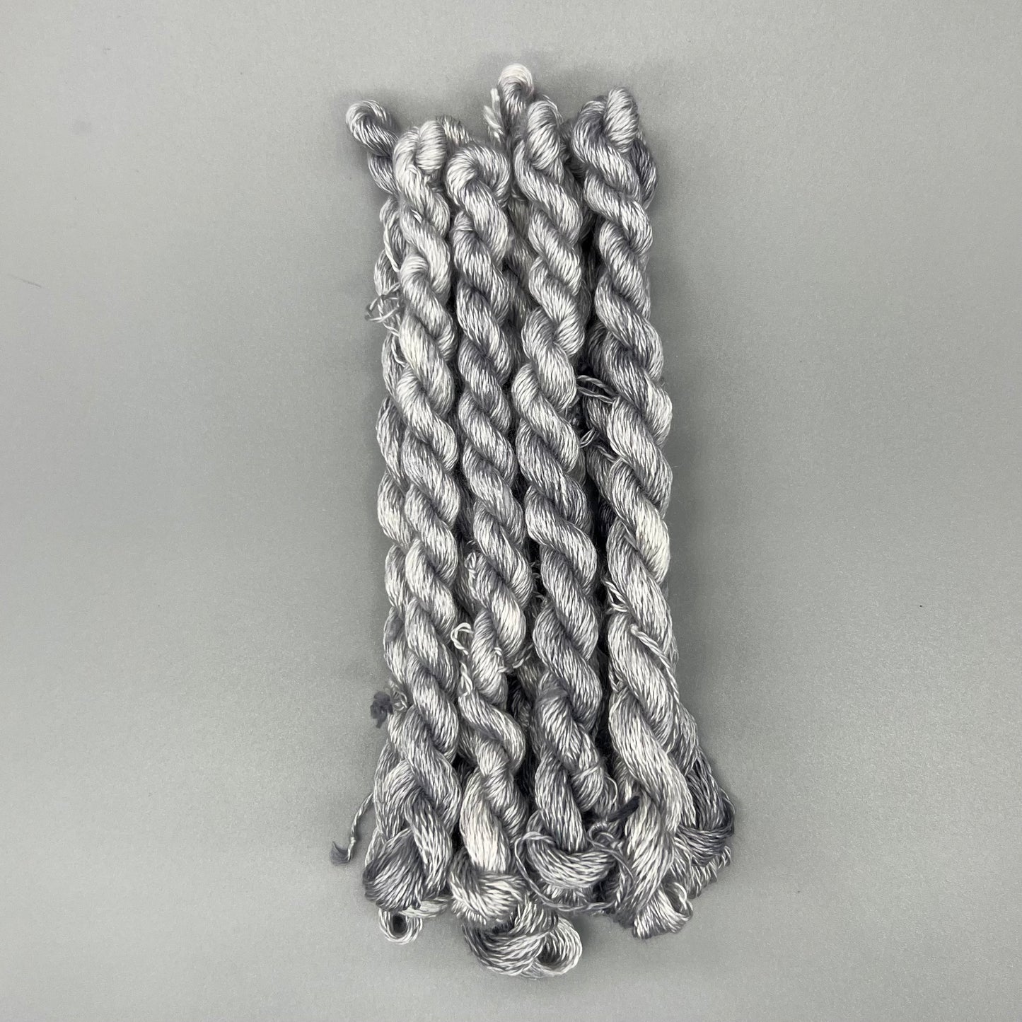 Garn Fra Køge Håndfarvet Broderigarn, Silke - Sølv
