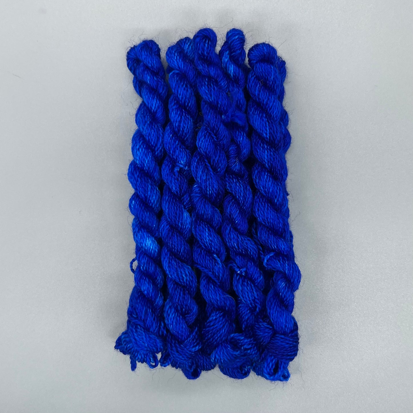 Garn Fra Køge Håndfarvet Broderigarn, Uld/Silke - Kobolt