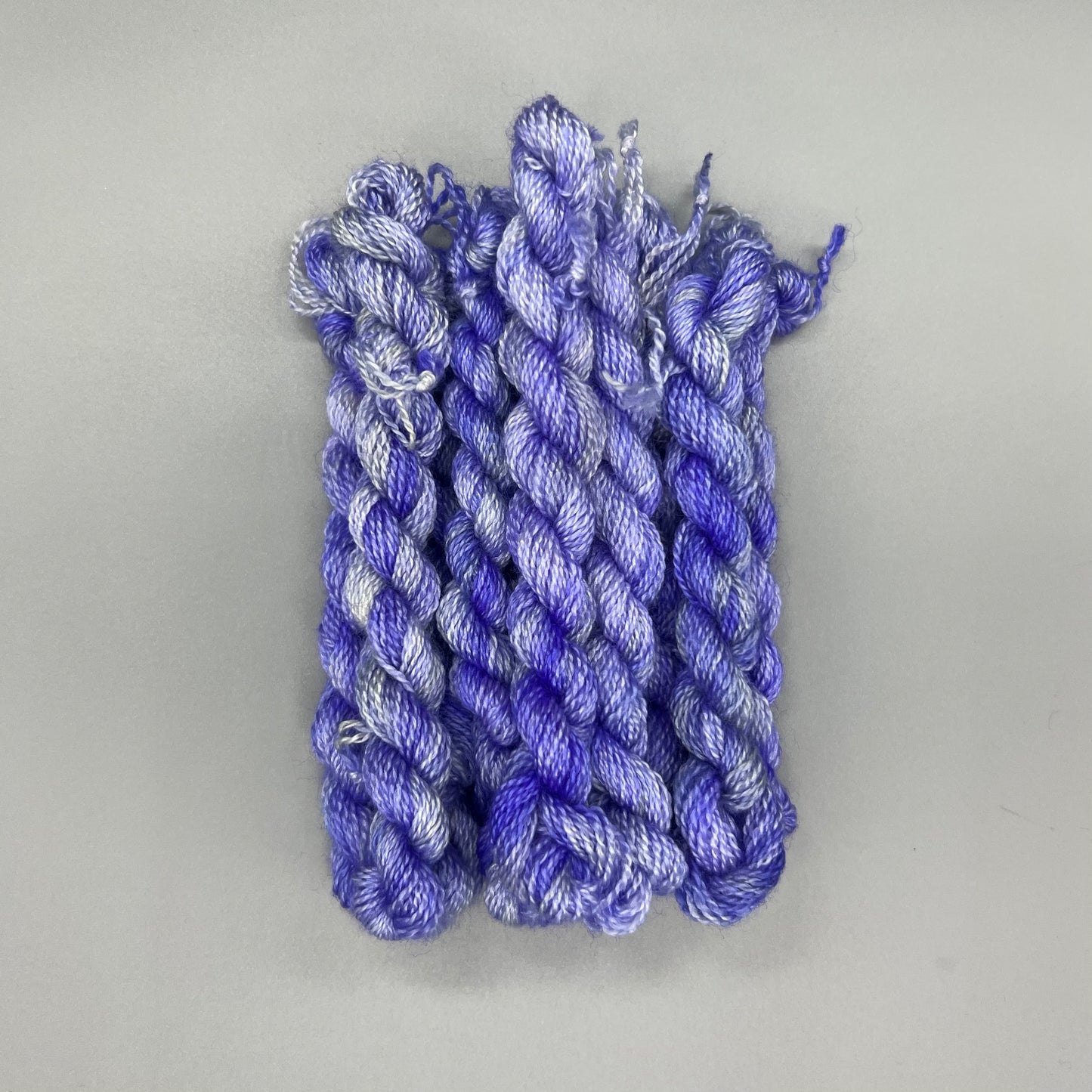 Garn Fra Køge Håndfarvet Broderigarn, Uld/Silke - Lavendel