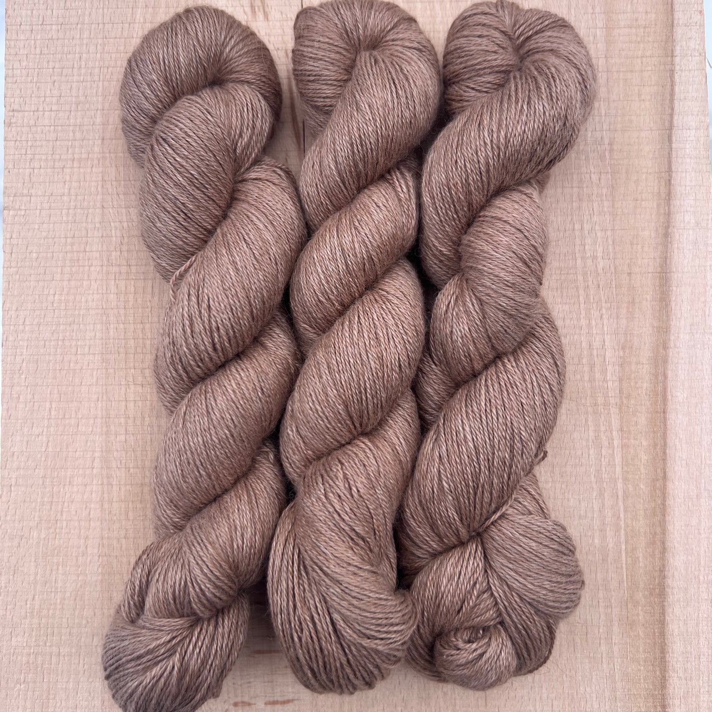 Garn Fra Køge Angel Adular farve: natur