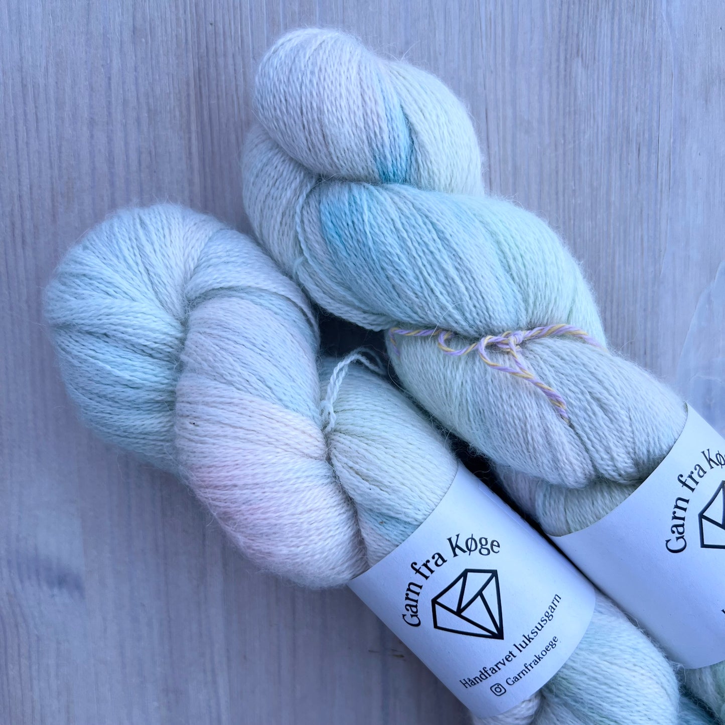 Garn fra Køge Alpaca/cashmere/silke - lace farve “unicorn”