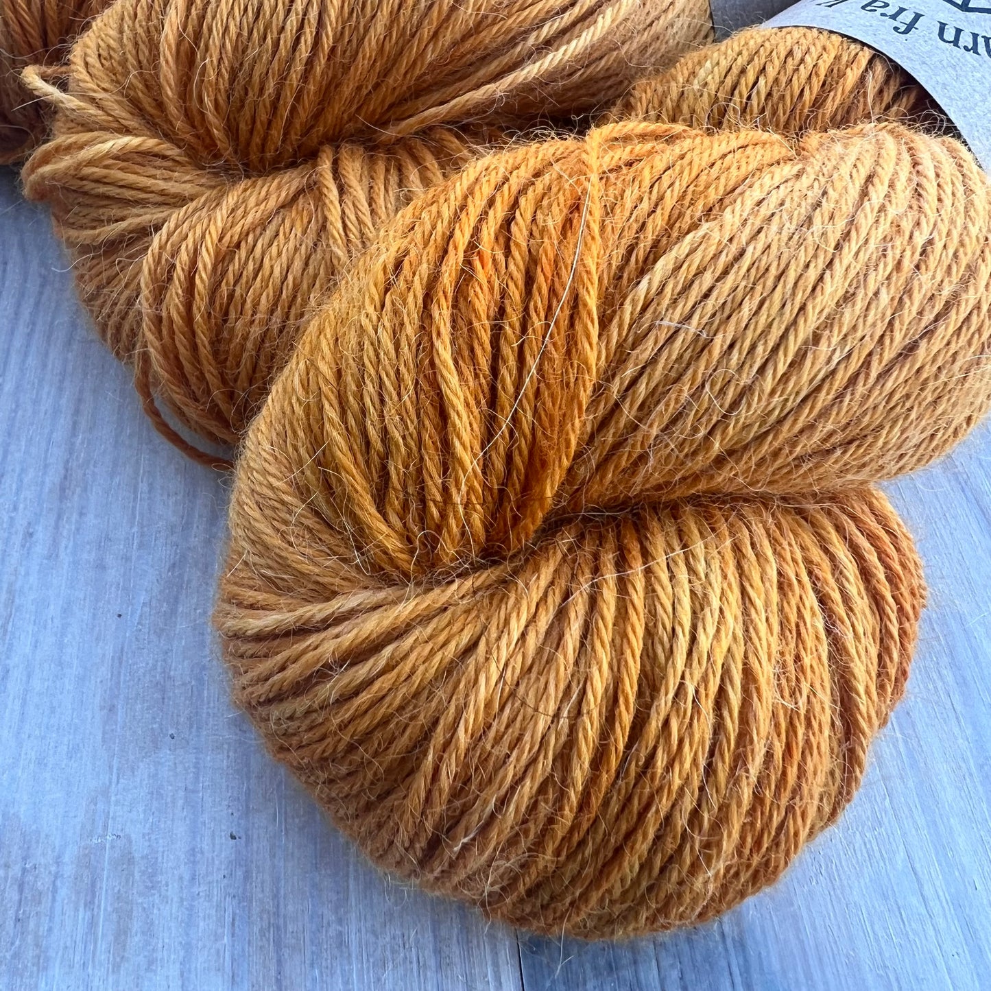 Garn fra Køge Alpaca/silk (syrefarvet) farve karry