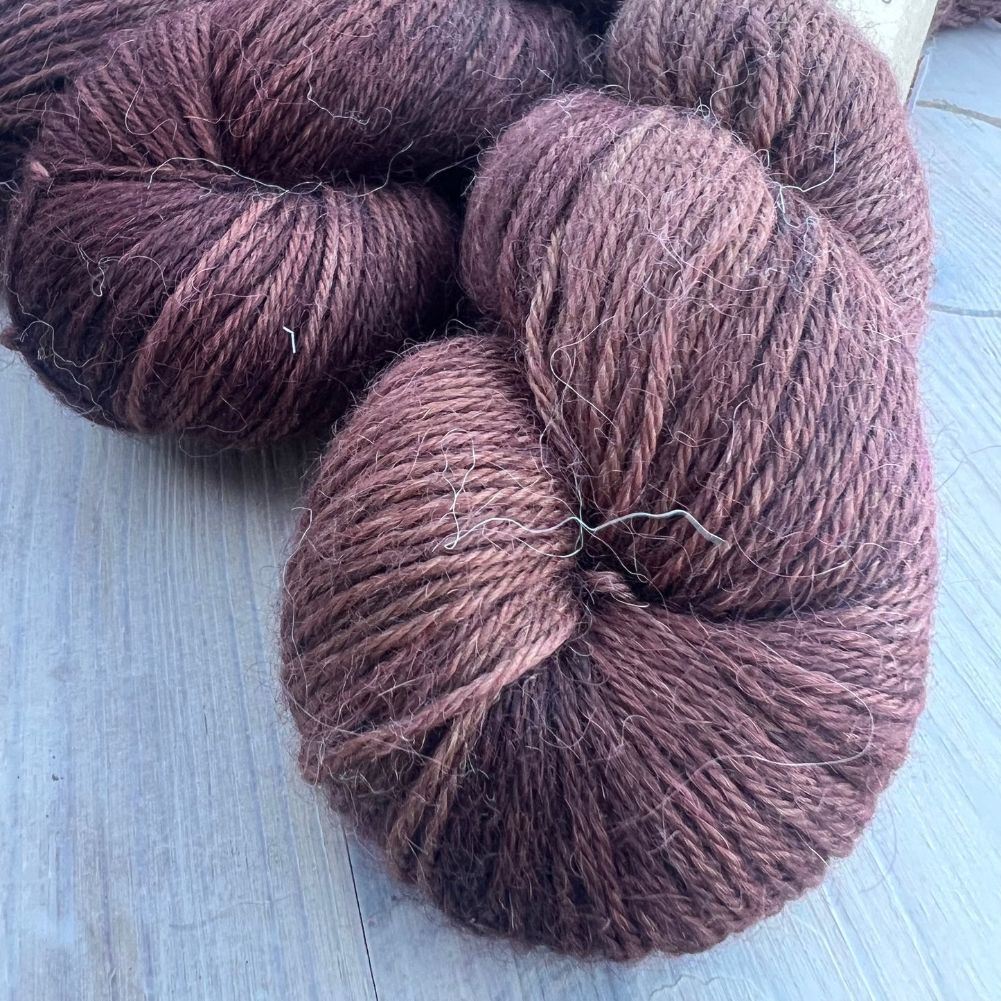 Garn Fra Køge Alpaca/silk (syrefarvet) farve Chokolade